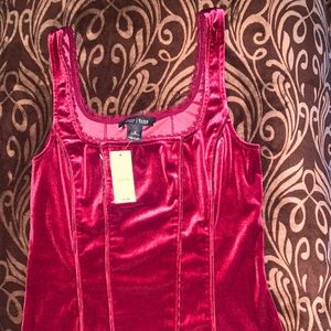 Women’s Medium White House/Black Market Burgundy Velvet Dressy Tank Top